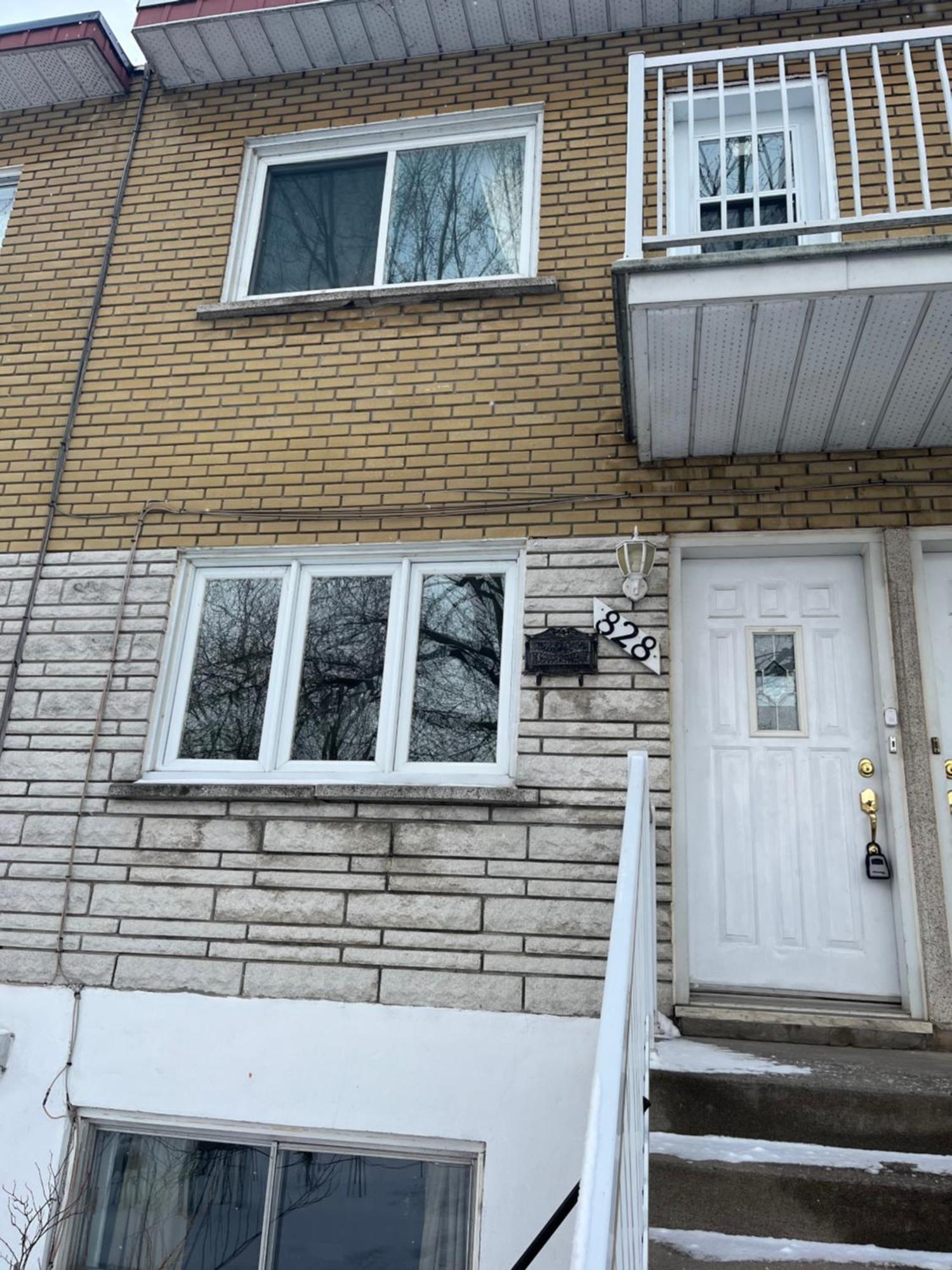 New Renovated Peaceful With Parking Appartement